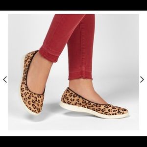 Skechers – On the GO Dreamy - Leopard Sneaker